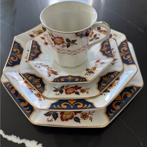 Vintage Mikasa Fine China “Far East” L6104 – 5 Piece Place Setting | Japan